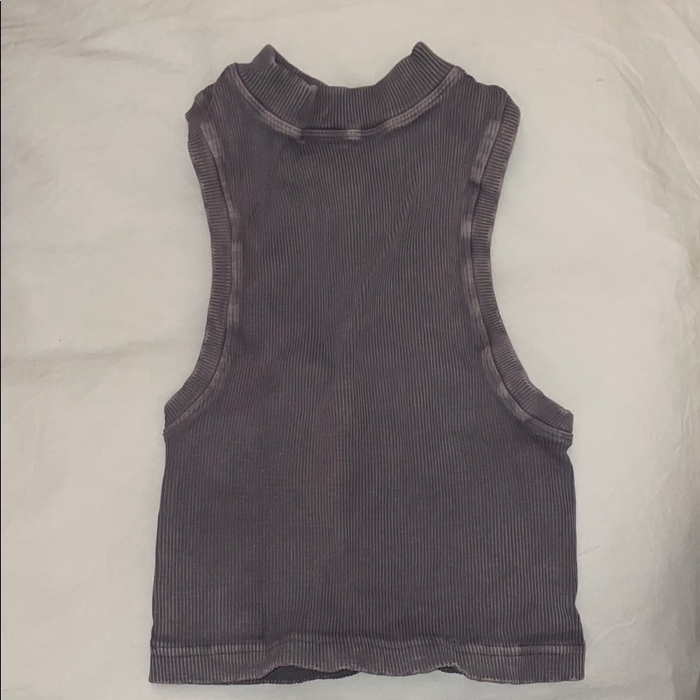 Sleeveless Gray Ribbed Top